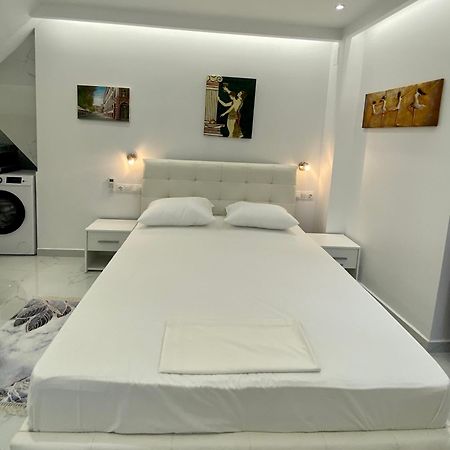Corfu Port Art Studios ภายนอก รูปภาพ