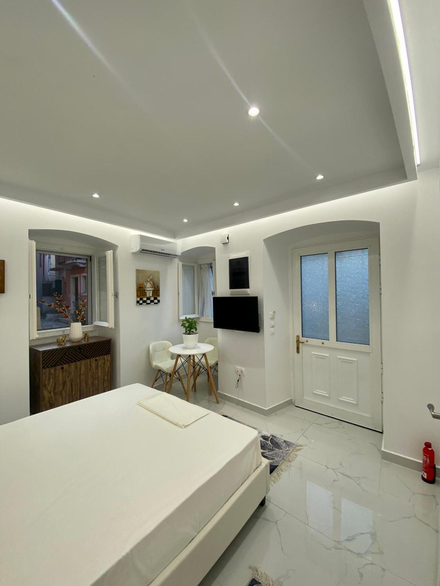 Corfu Port Art Studios ภายนอก รูปภาพ