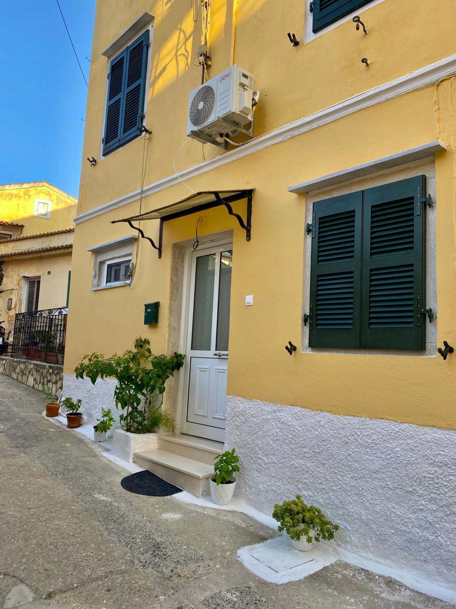 Corfu Port Art Studios ภายนอก รูปภาพ